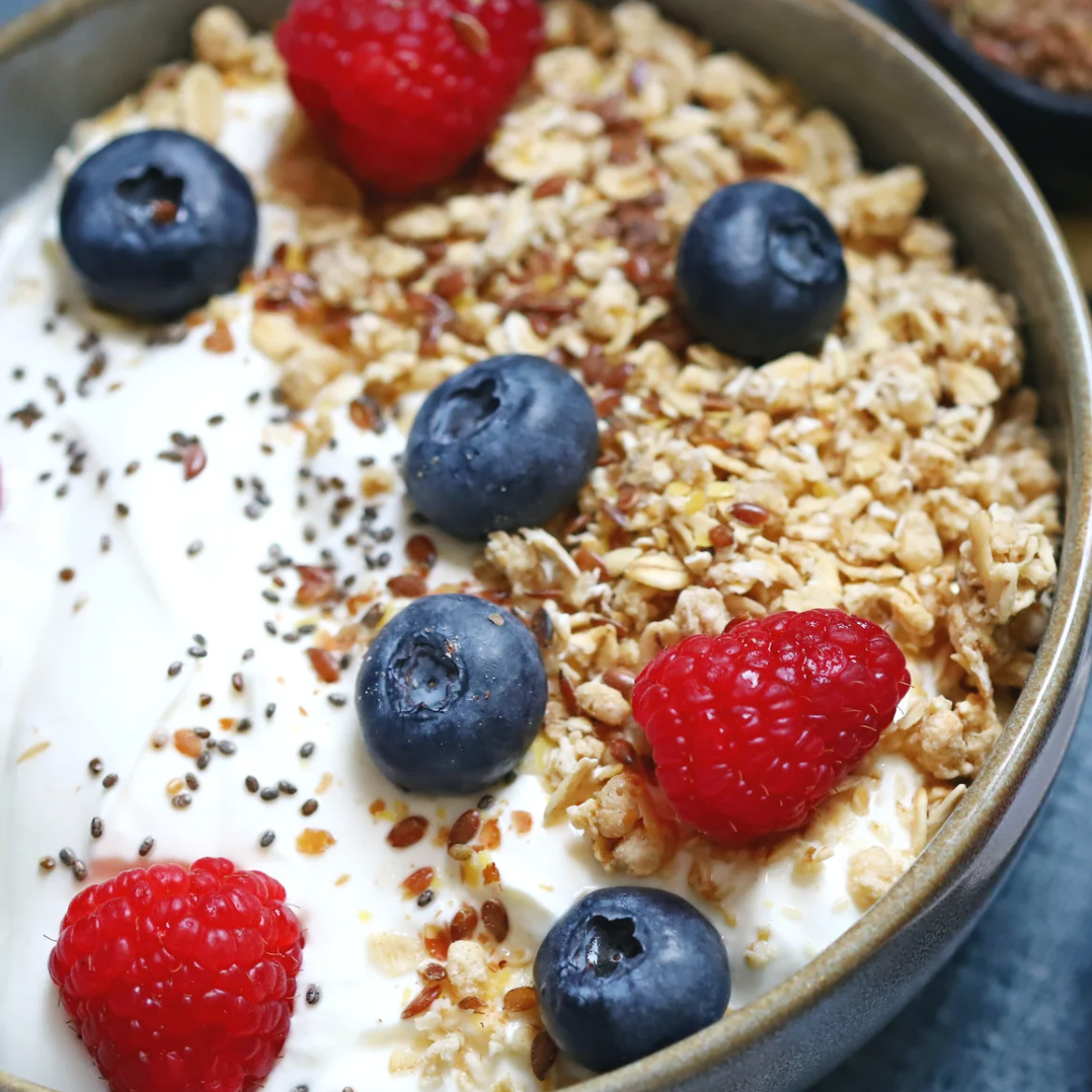 Stonyfield Whole Milk Probiotic Yogurt - MTG